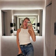  ,  Irina, 33