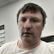 ,   Maxim, 46 ,   ,   