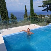  ,   Mihai, 30 ,   ,   