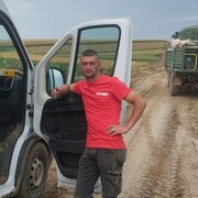  ,  Andrii, 34