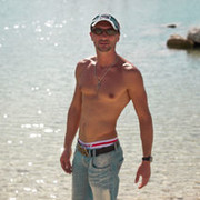  ,   Leo, 40 ,   ,   , c 