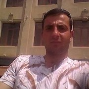  ,   Hovik, 35 ,   