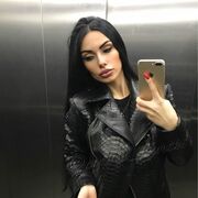  , 