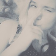  ,  Rina, 27