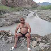  ,   Karen, 44 ,   ,   