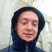  ,  Vadym, 26