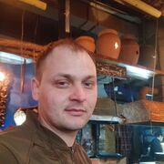  ,   Viktor, 32 ,   ,   