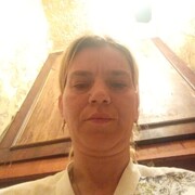  ,  Tatiana, 35