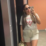  ,  Tanya, 38