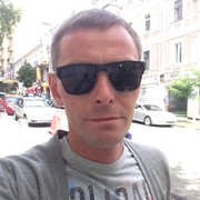  ,   Igor, 42 ,   