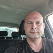  ,  Vitalii, 37