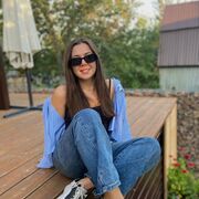  ,   Kate, 22 ,   ,   