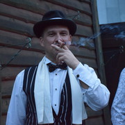  ,  Viktor, 57