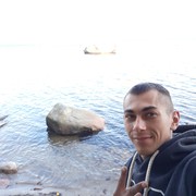  ,  Vania, 31