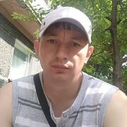  ,  Alex, 32