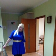  ,  Karina, 43