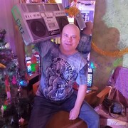  ,  Alex, 40