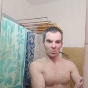  ,   Robert, 48 ,   