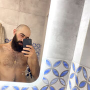  ,   Arman, 26 ,   ,   