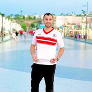  ,  Moustafa, 33