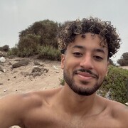  ,  Ayman, 19