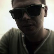  ,   Maxim, 39 ,   