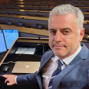  ,   Richard, 54 ,   c 