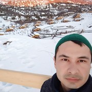  ,  Shoxrux, 32