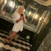  ,   Julia, 53 ,   ,   