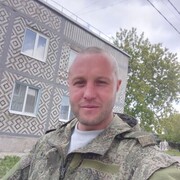  ,   Denis, 33 ,   ,   