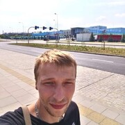 Ladce,  , 33
