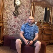  ,   Goga, 42 ,   ,   