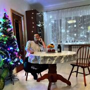  ,  Egor, 33