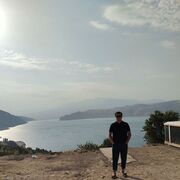 ,  Atabek, 28
