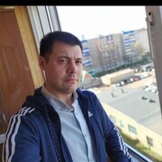  ,   Artur, 41 ,   ,   