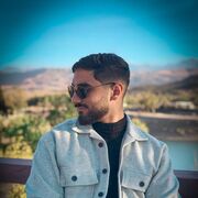  ,   Walid, 25 ,   ,   