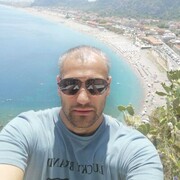  Dahlwitz-Hoppegarten,  Yurii, 39