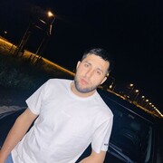  ,  Samirjon, 29