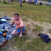  ,   Aro, 49 ,     
