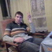  ,  petroneo, 38