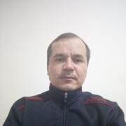  ,  Ikrom, 37
