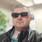  ,   Alex, 42 ,   ,   