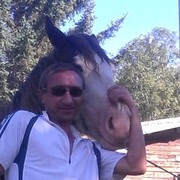  ,   Viktor, 46 ,  