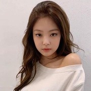 ,   Jennie, 26 ,   