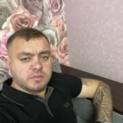  Midlum,  Viktor, 38