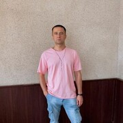  ,   Denis, 32 ,   ,   