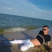  ,   Jonn, 34 ,   