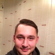 ,  Anton, 28