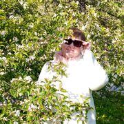  ,   Elena, 69 ,     