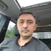  ,  Fayiq, 43